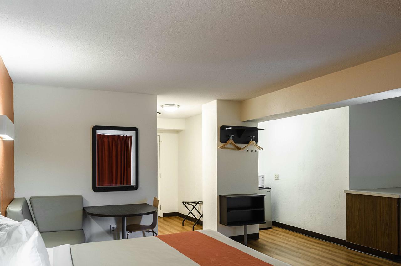 Motel 6-Westborough, Ma Northborough Екстер'єр фото